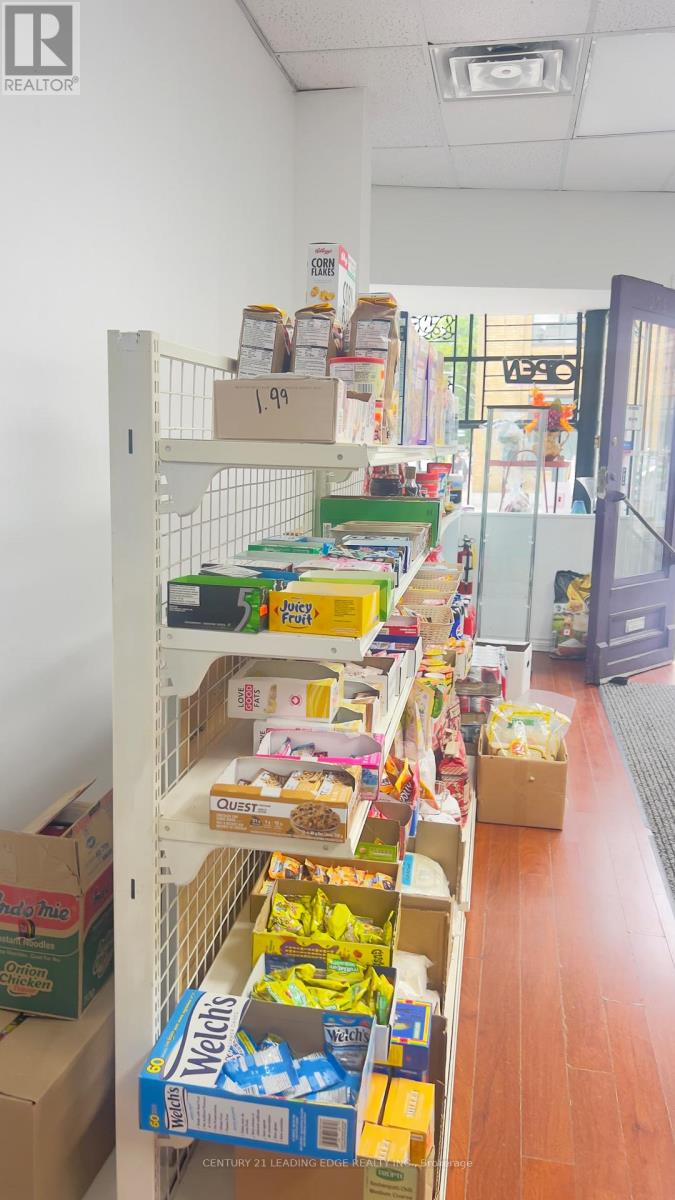 374 Dundas Street E, Toronto, Ontario  M5A 2A3 - Photo 5 - C12441479