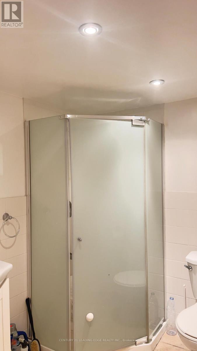 374 Dundas Street E, Toronto, Ontario  M5A 2A3 - Photo 17 - C12441479