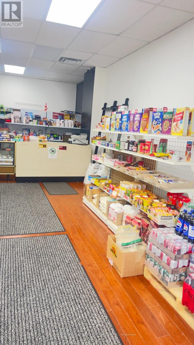 374 Dundas Street E, Toronto, Ontario  M5A 2A3 - Photo 13 - C12441479