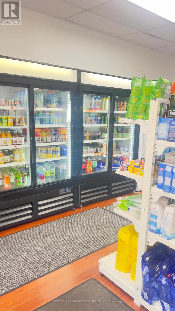 374 Dundas Street E, Toronto, Ontario  M5A 2A3 - Photo 10 - C12441479