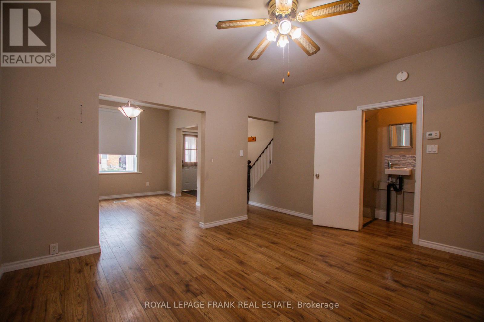 340 Regina Street, North Bay, Ontario  P1B 2J8 - Photo 15 - X12437449