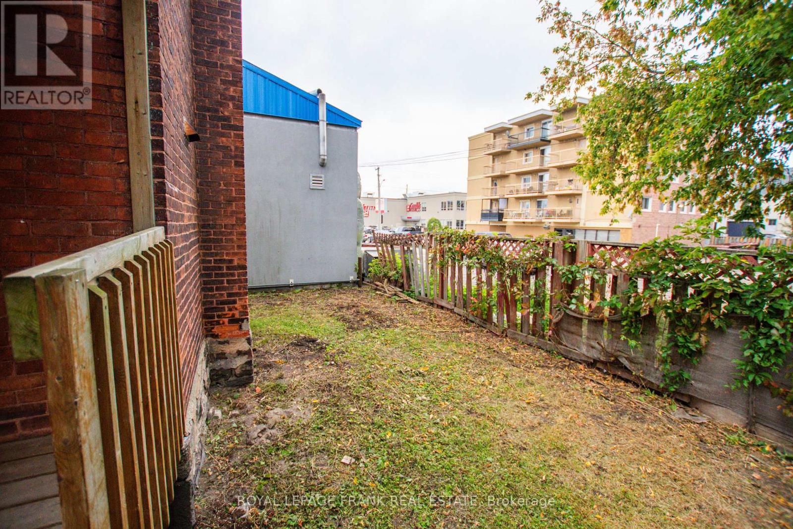 340 Regina Street, North Bay, Ontario  P1B 2J8 - Photo 4 - X12437449