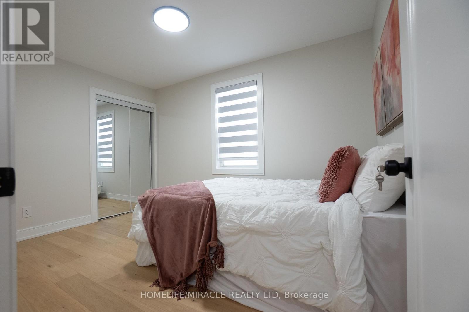 12 Thyra Avenue, Toronto, Ontario  M4C 5G5 - Photo 21 - E12810156