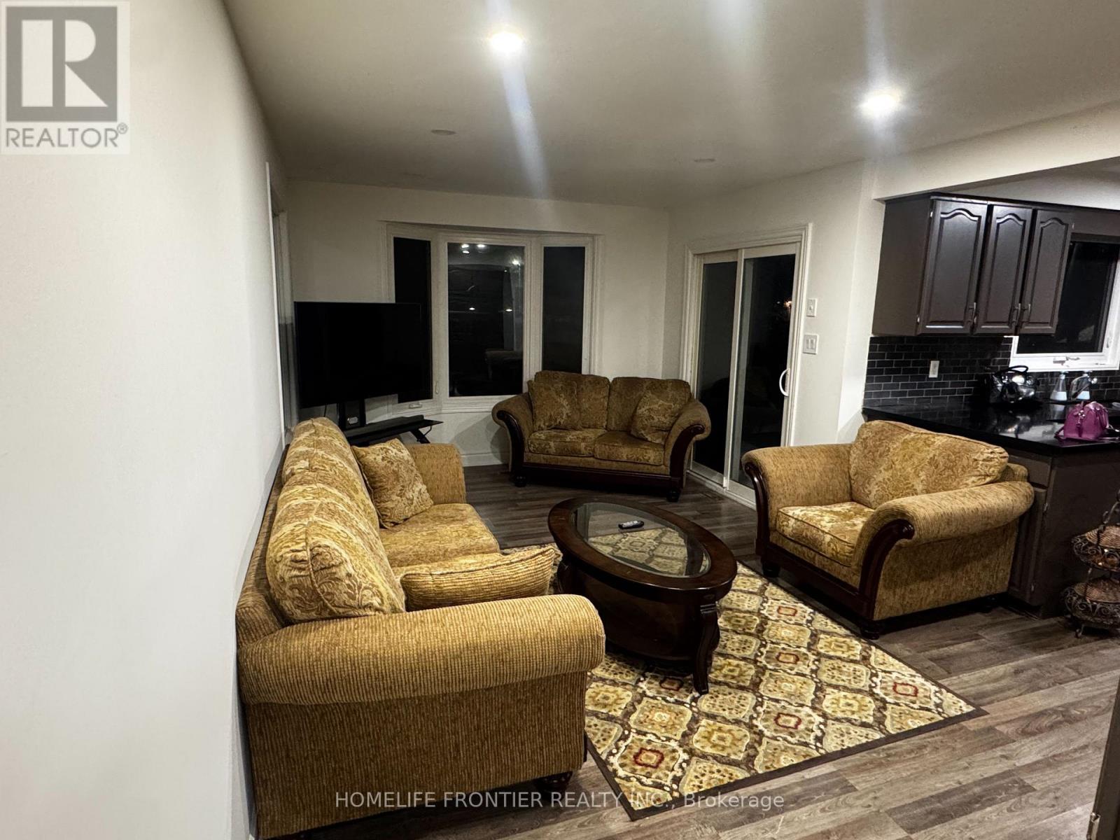 39 Camrose Drive, Georgina, Ontario  L4P 3L6 - Photo 20 - N12790722