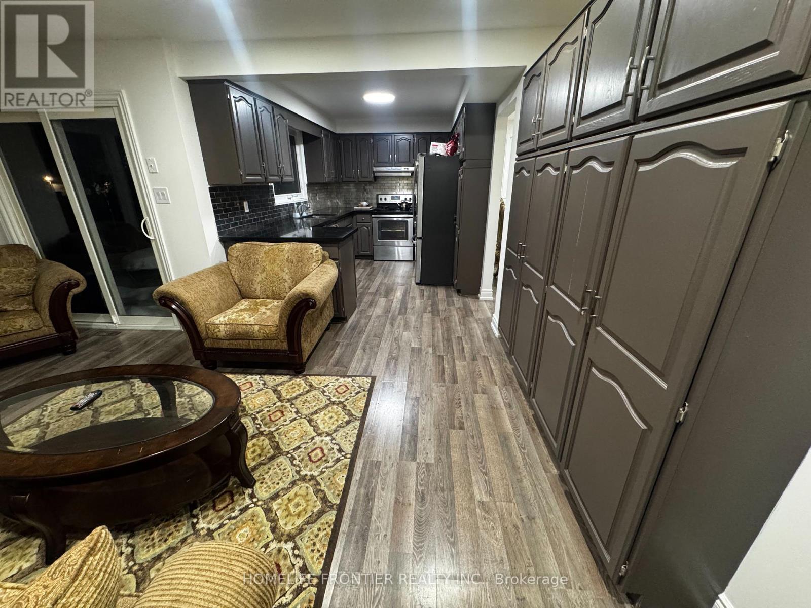 39 Camrose Drive, Georgina, Ontario  L4P 3L6 - Photo 18 - N12790722