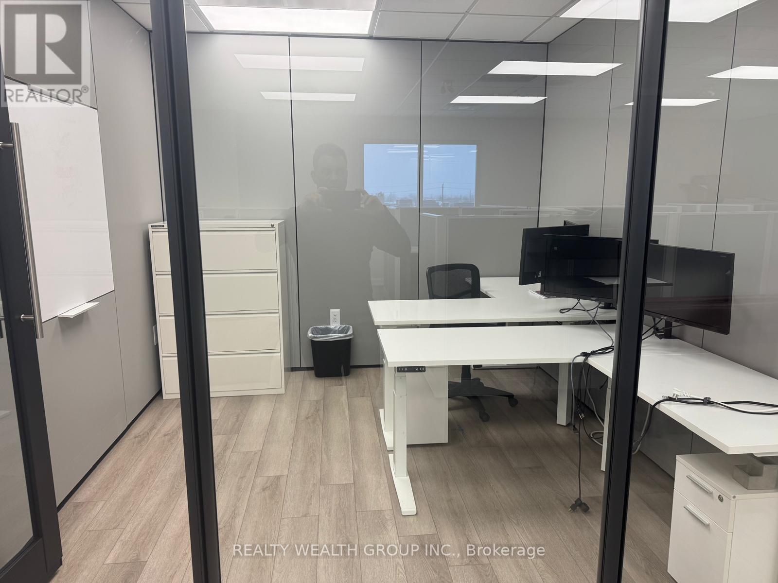 Furnished Office - 1135 Stellar Drive, Newmarket, Ontario  L3Y 7B8 - Photo 4 - N12793774