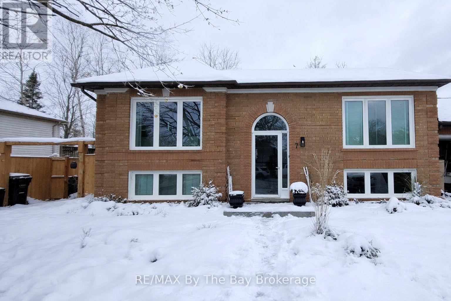 2 - 7 HARBOUR CRESCENT, wasaga beach, Ontario