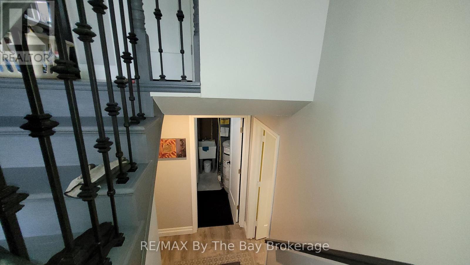 2 - 7 Harbour Crescent, Wasaga Beach, Ontario  L9Z 1G4 - Photo 13 - S12815428