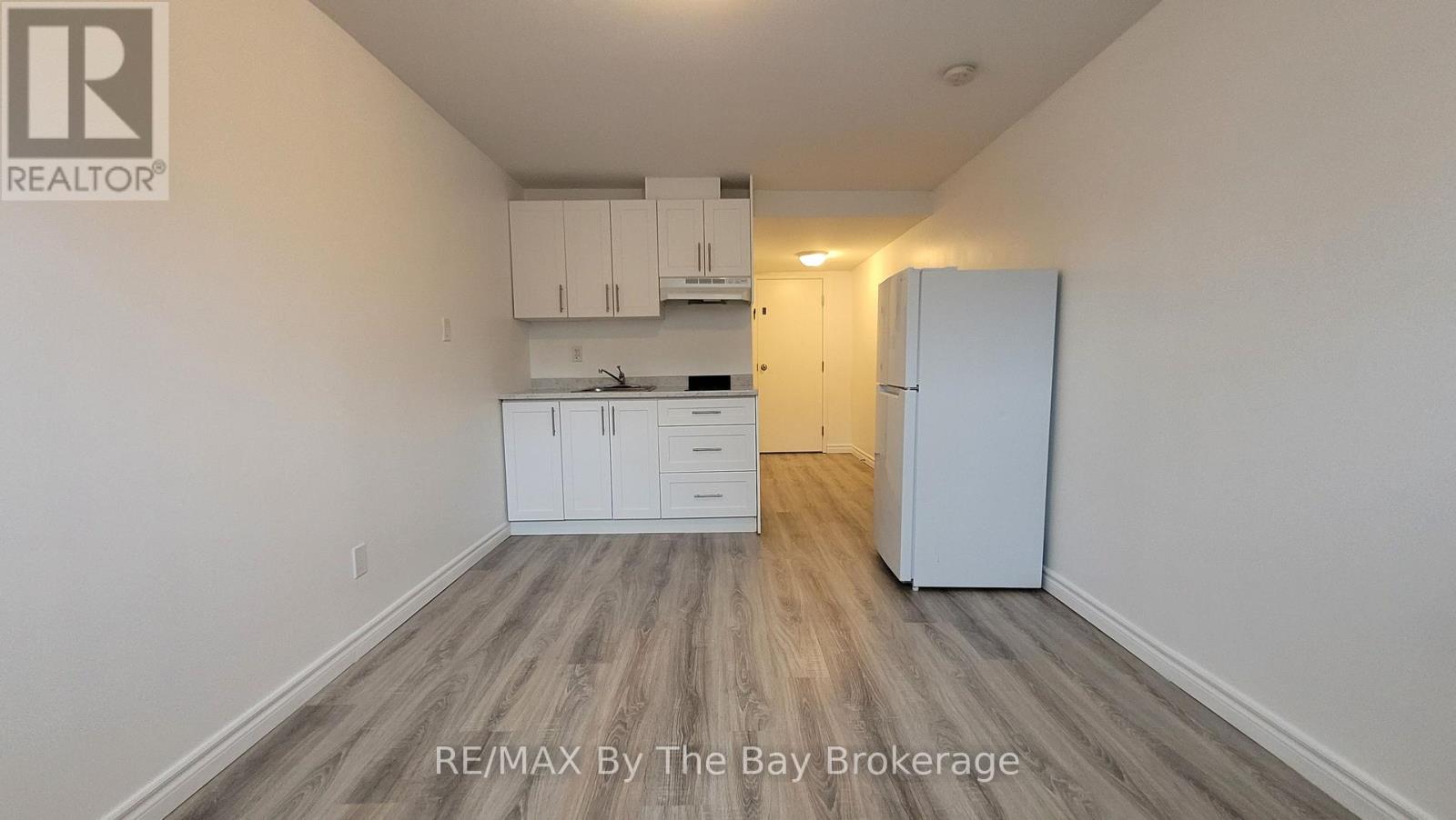 A15 - 280 River Road E, Wasaga Beach, Ontario  L9Z 2L7 - Photo 10 - S12815454