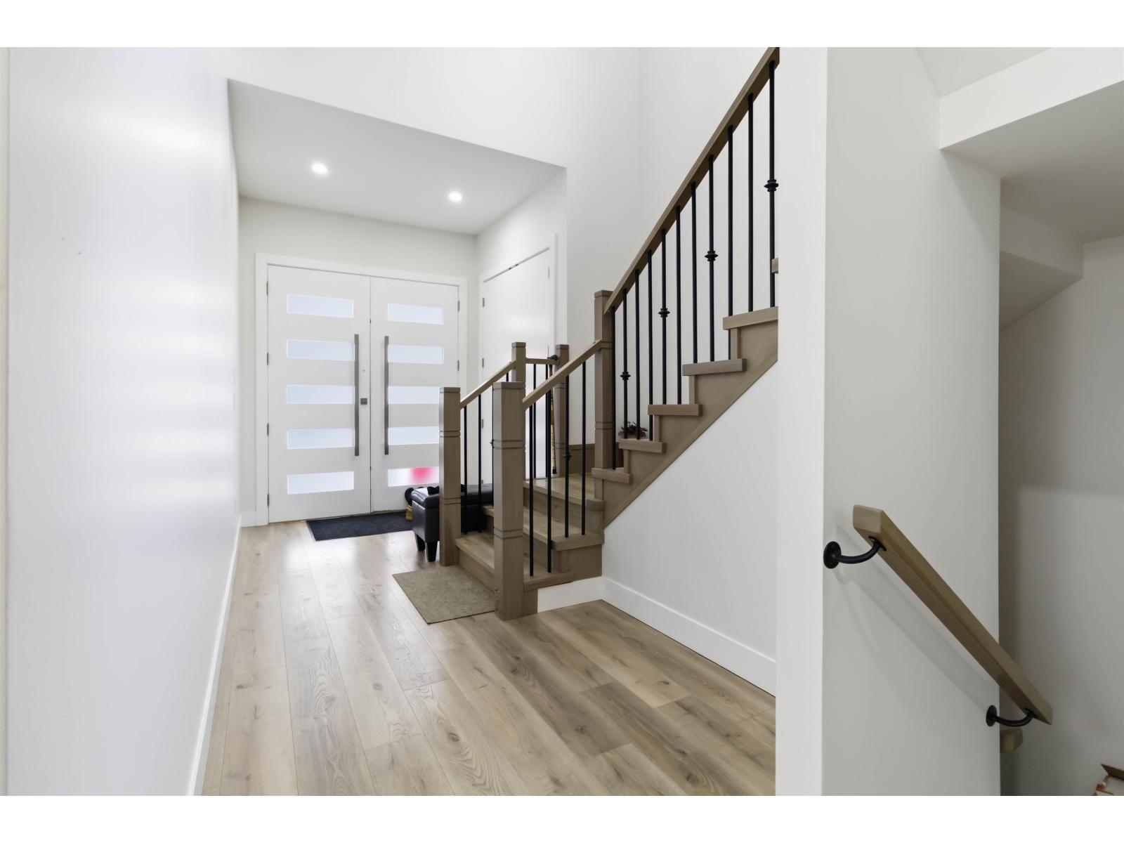 31705 Upland Crescent, Abbotsford, British Columbia  V2T 2G4 - Photo 4 - R3091475