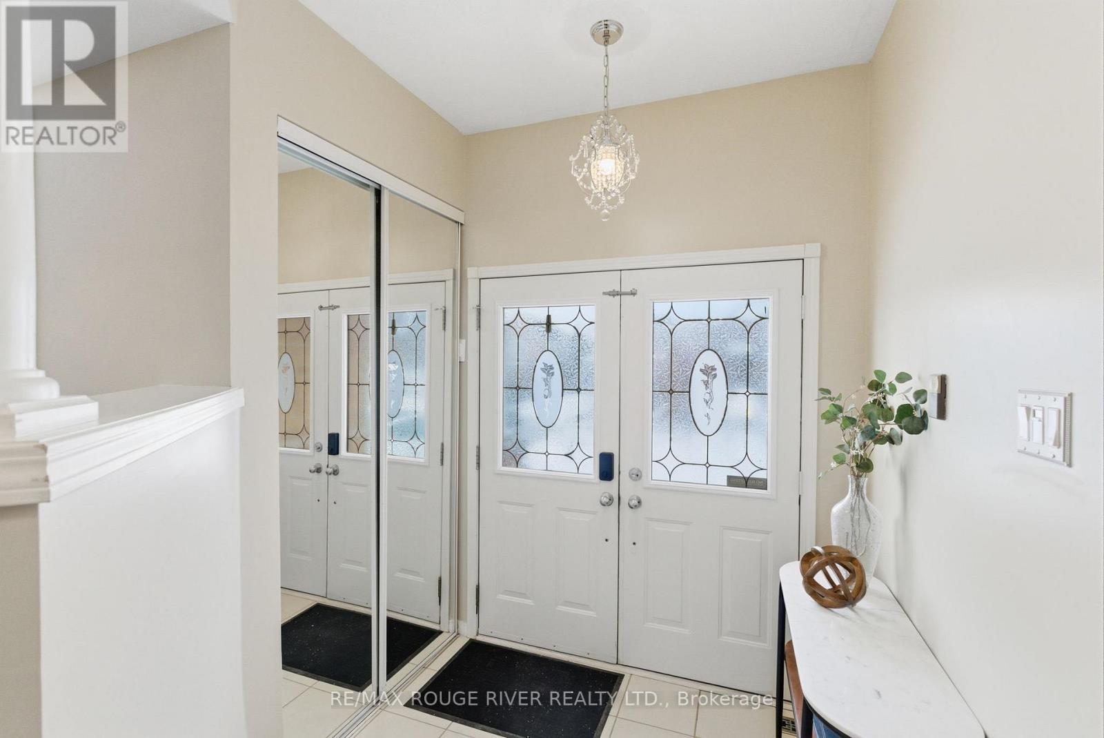 1016 Mcquay Boulevard, Whitby, Ontario  L1P 1R7 - Photo 2 - E12815430