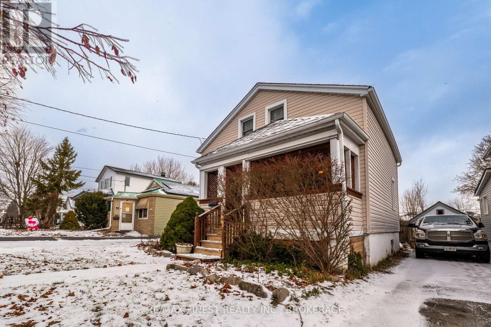 757 Victoria Street, Kingston (East Of Sir John A. Blvd), Ontario  K7K 4S9 - Photo 3 - X12815432