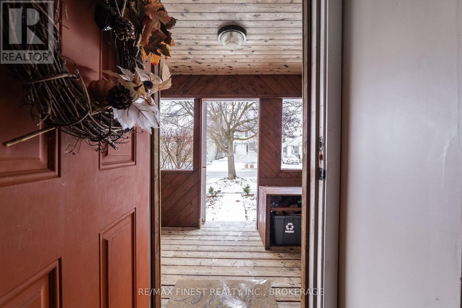 757 Victoria Street, Kingston (East Of Sir John A. Blvd), Ontario  K7K 4S9 - Photo 5 - X12815432