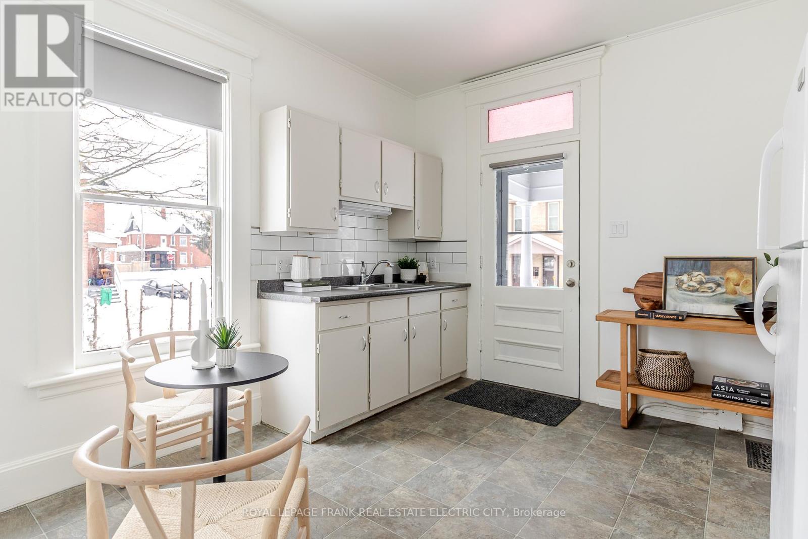 497 Gilmour Street, Peterborough, Ontario  K9H 2J8 - Photo 12 - X12815494