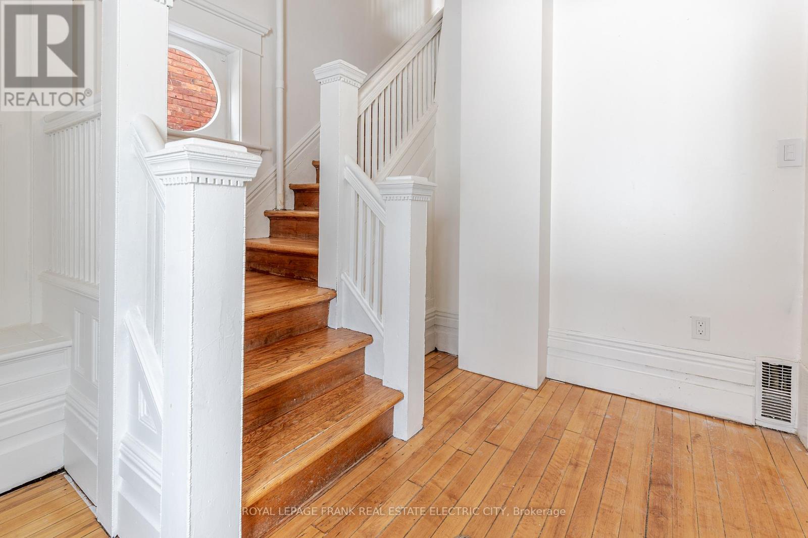 497 Gilmour Street, Peterborough, Ontario  K9H 2J8 - Photo 18 - X12815494