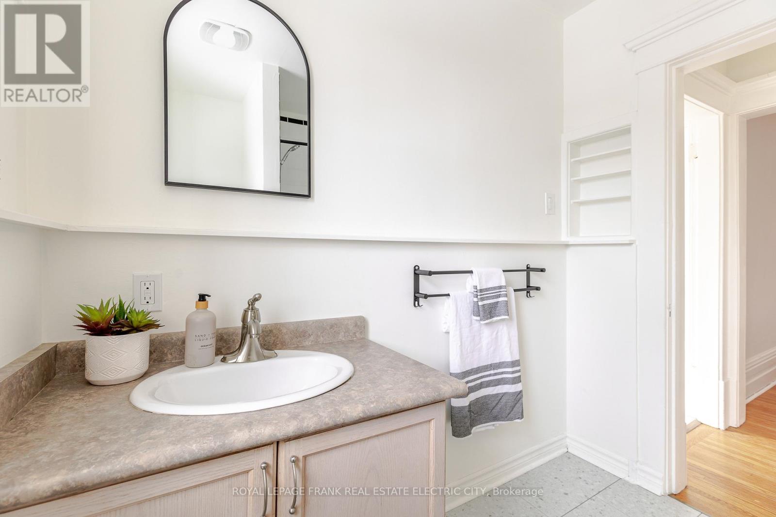 497 Gilmour Street, Peterborough, Ontario  K9H 2J8 - Photo 33 - X12815494