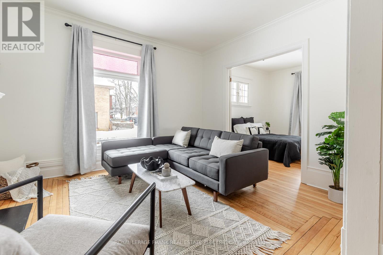 497 Gilmour Street, Peterborough, Ontario  K9H 2J8 - Photo 6 - X12815494