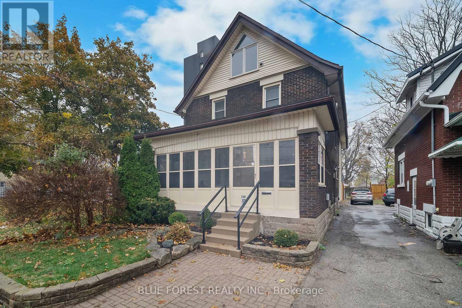 246 Grey Street, London East, Ontario  N6B 1G5 - Photo 1 - X12815578