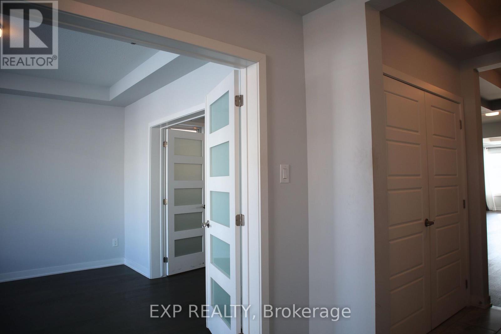 705 Fenwick Way, Ottawa, Ontario  K2J 7E2 - Photo 13 - X12815382