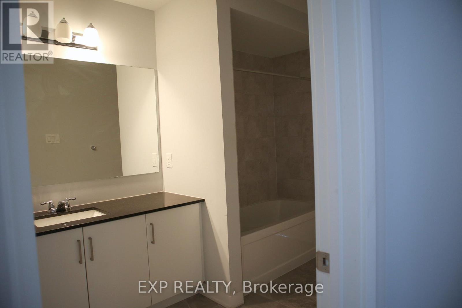 705 Fenwick Way, Ottawa, Ontario  K2J 7E2 - Photo 28 - X12815382