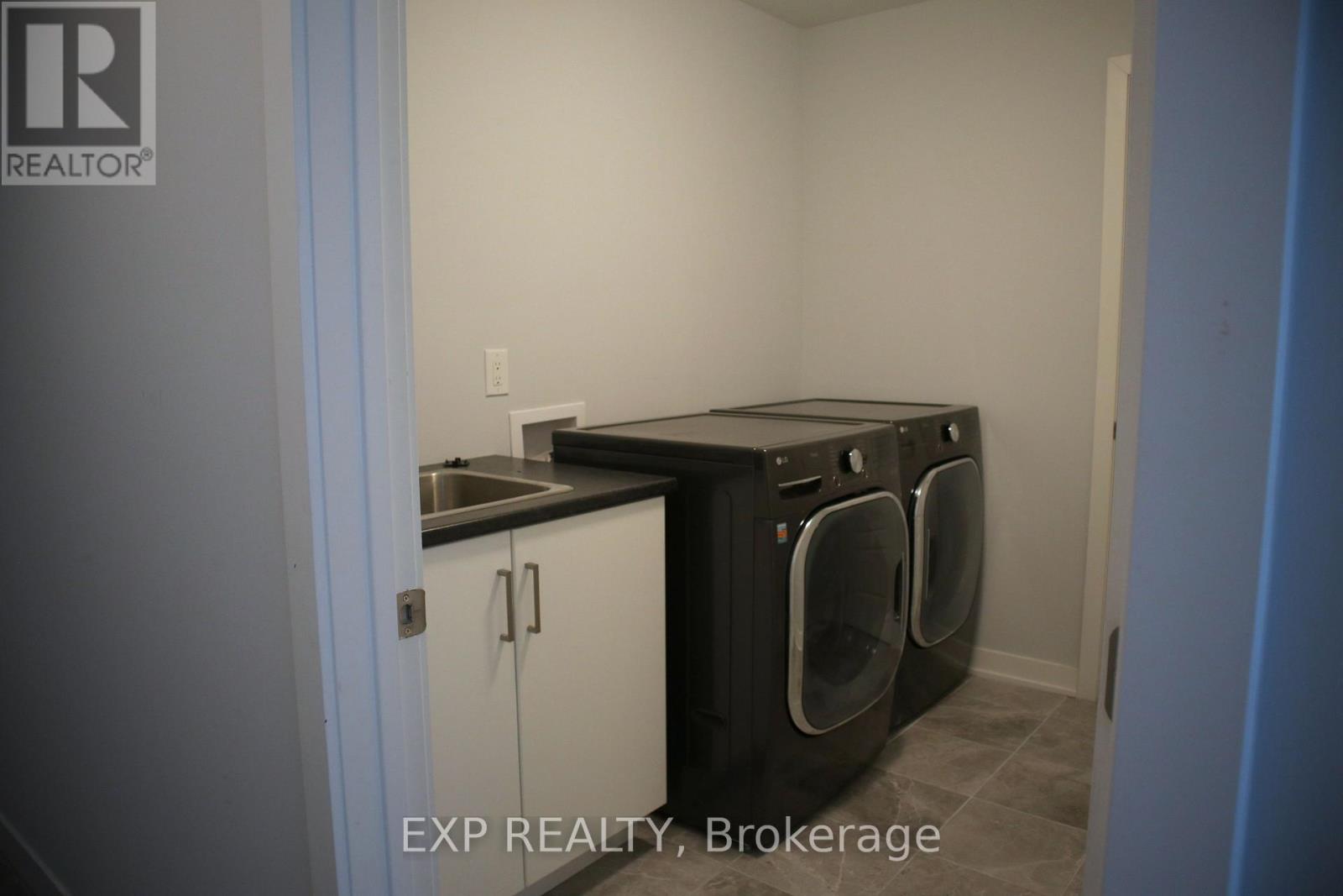 705 Fenwick Way, Ottawa, Ontario  K2J 7E2 - Photo 36 - X12815382