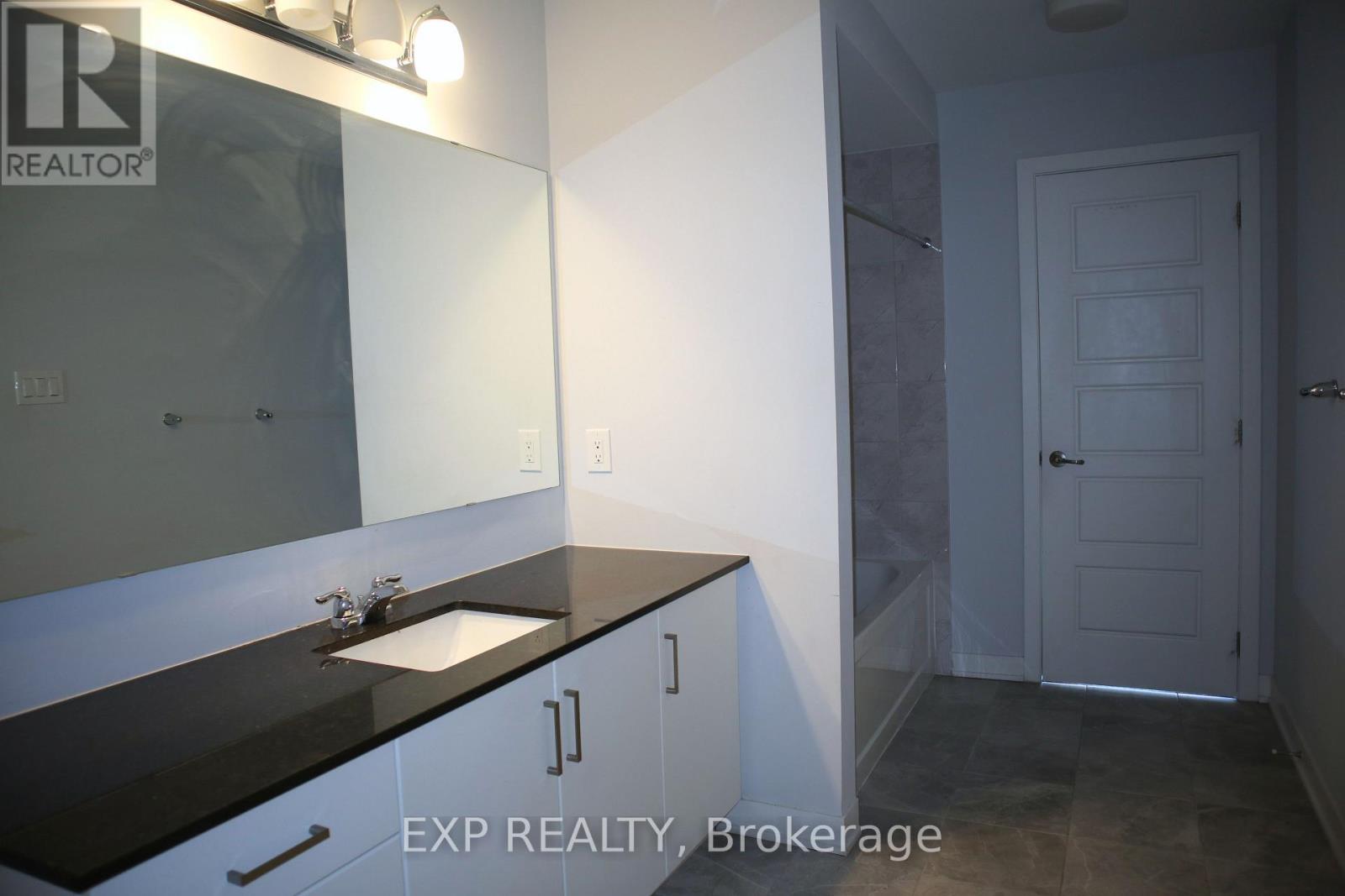 705 Fenwick Way, Ottawa, Ontario  K2J 7E2 - Photo 37 - X12815382