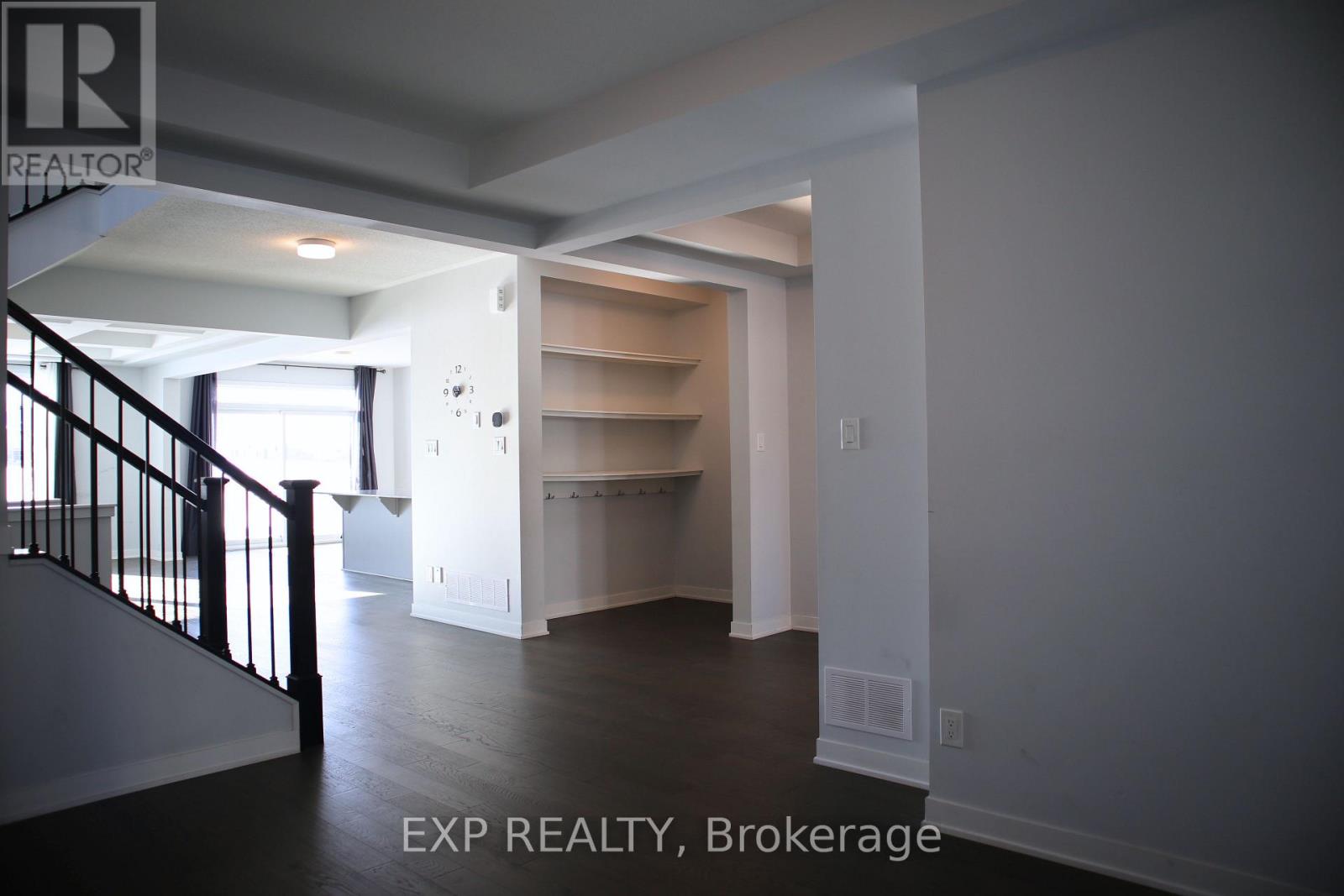 705 Fenwick Way, Ottawa, Ontario  K2J 7E2 - Photo 4 - X12815382