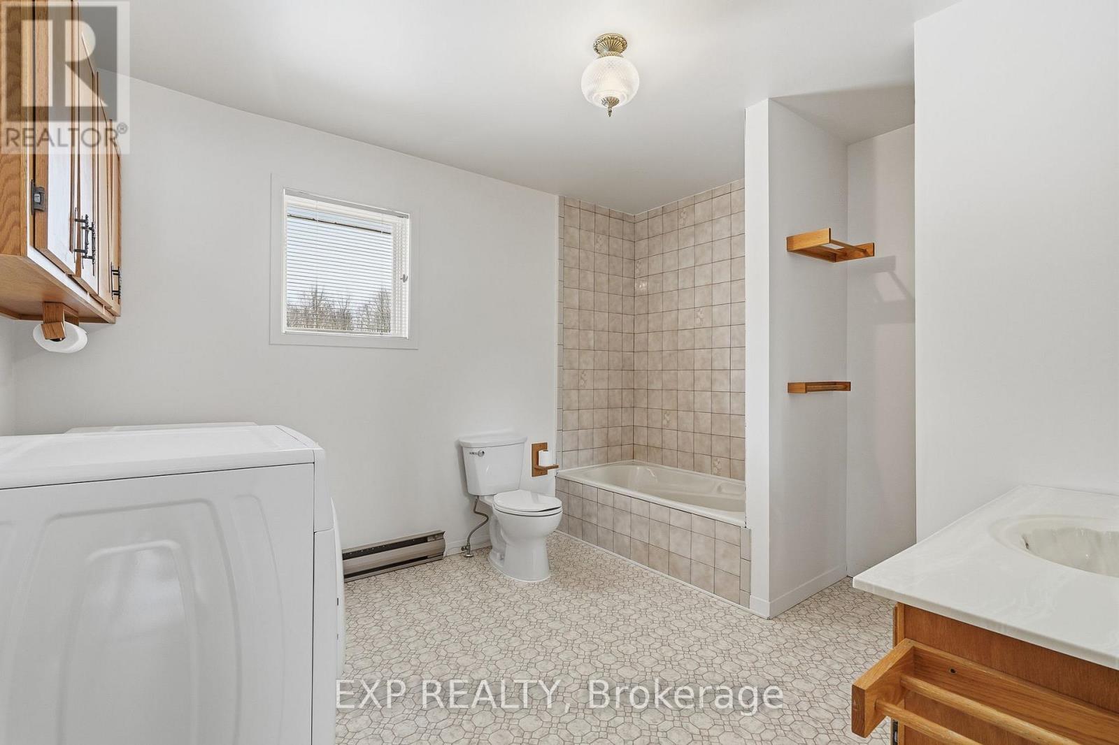 1776 Labonte Street, Clarence-Rockland, Ontario  K0A 1N0 - Photo 18 - X12815452