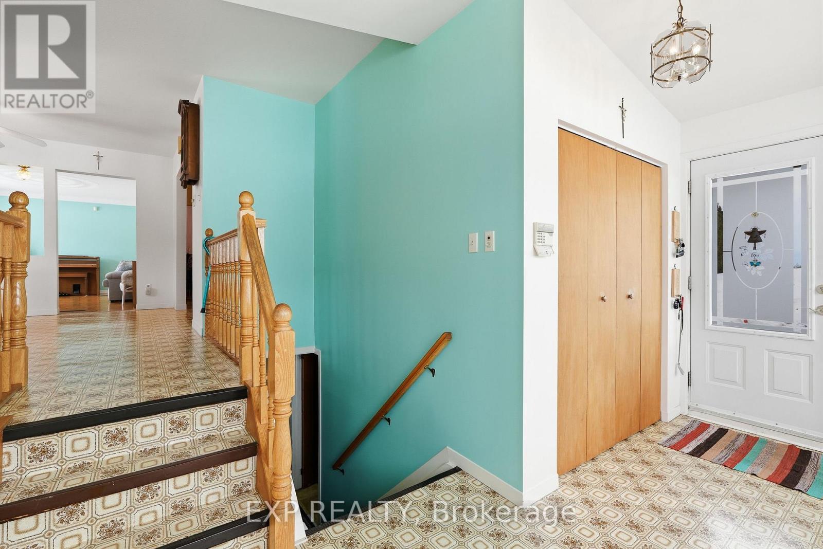 1776 Labonte Street, Clarence-Rockland, Ontario  K0A 1N0 - Photo 5 - X12815452