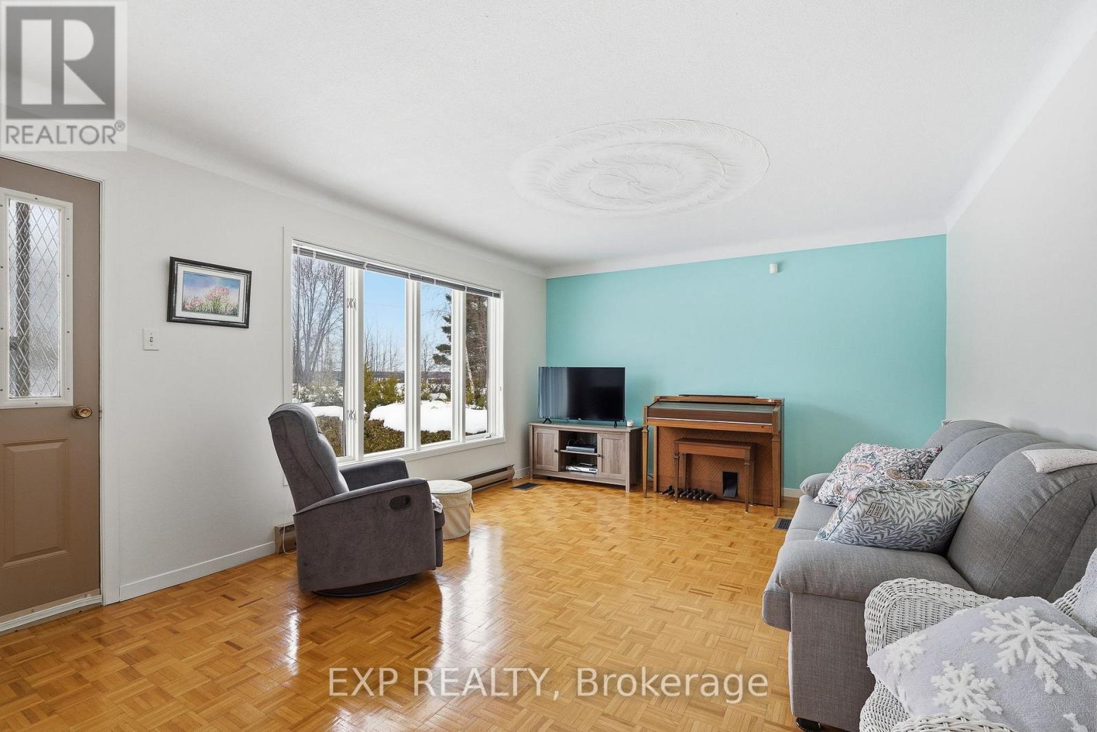 1776 Labonte Street, Clarence-Rockland, Ontario  K0A 1N0 - Photo 9 - X12815452