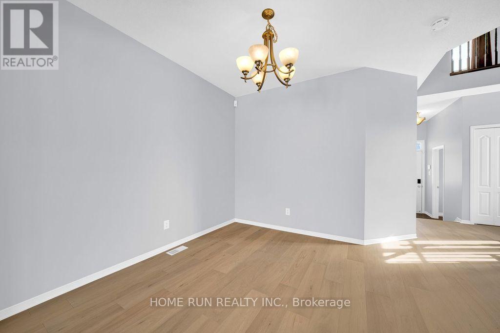 294 Badgeley Avenue, Ottawa, Ontario  K2T 0A7 - Photo 11 - X12815458