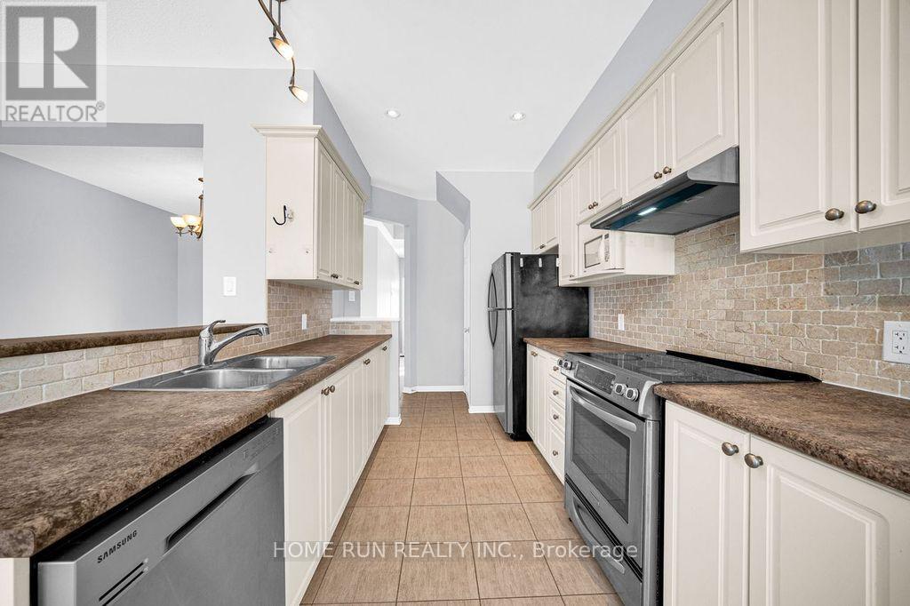 294 Badgeley Avenue, Ottawa, Ontario  K2T 0A7 - Photo 18 - X12815458