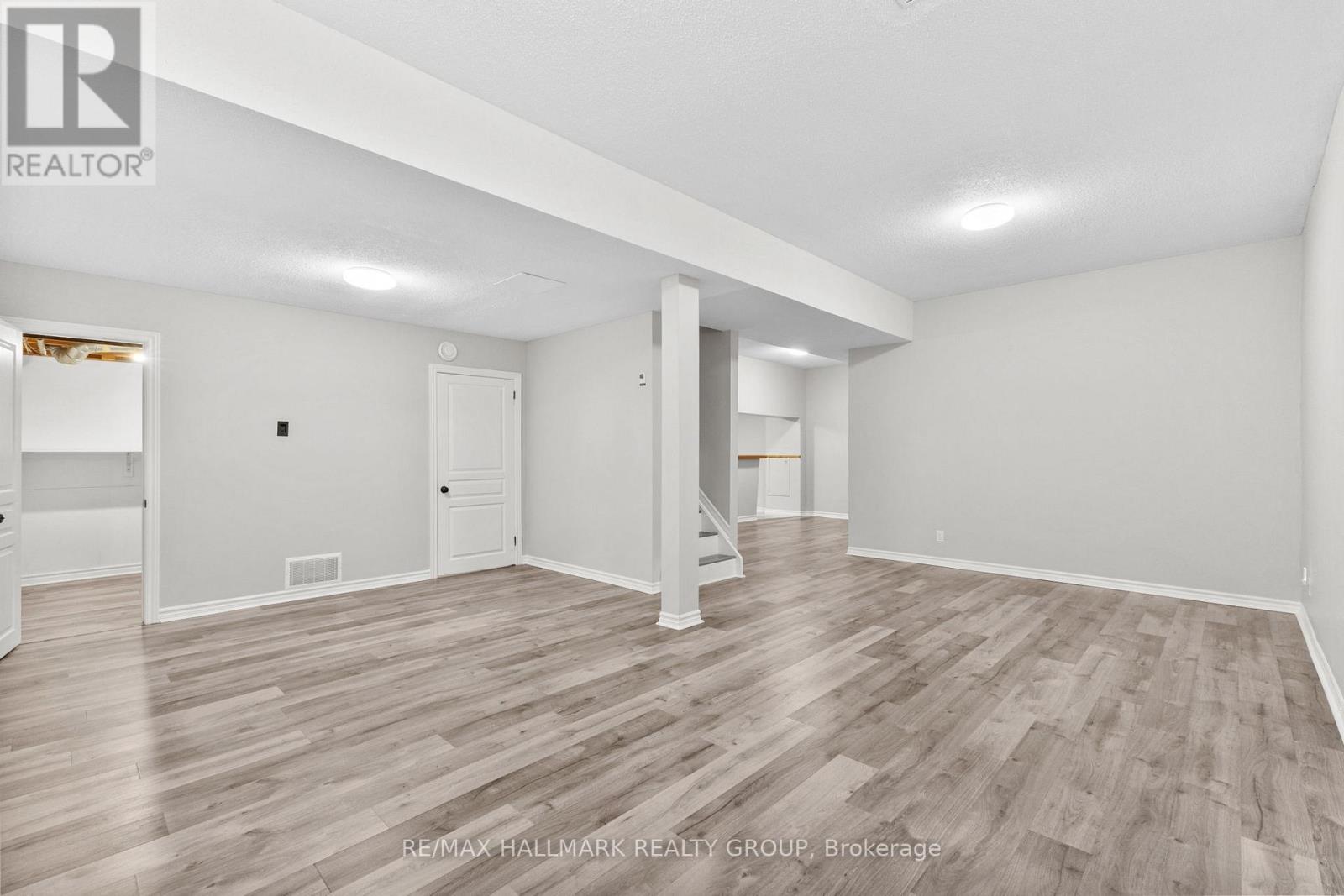 30 Lillico Drive, Ottawa, Ontario  K1V 9L6 - Photo 39 - X12815466