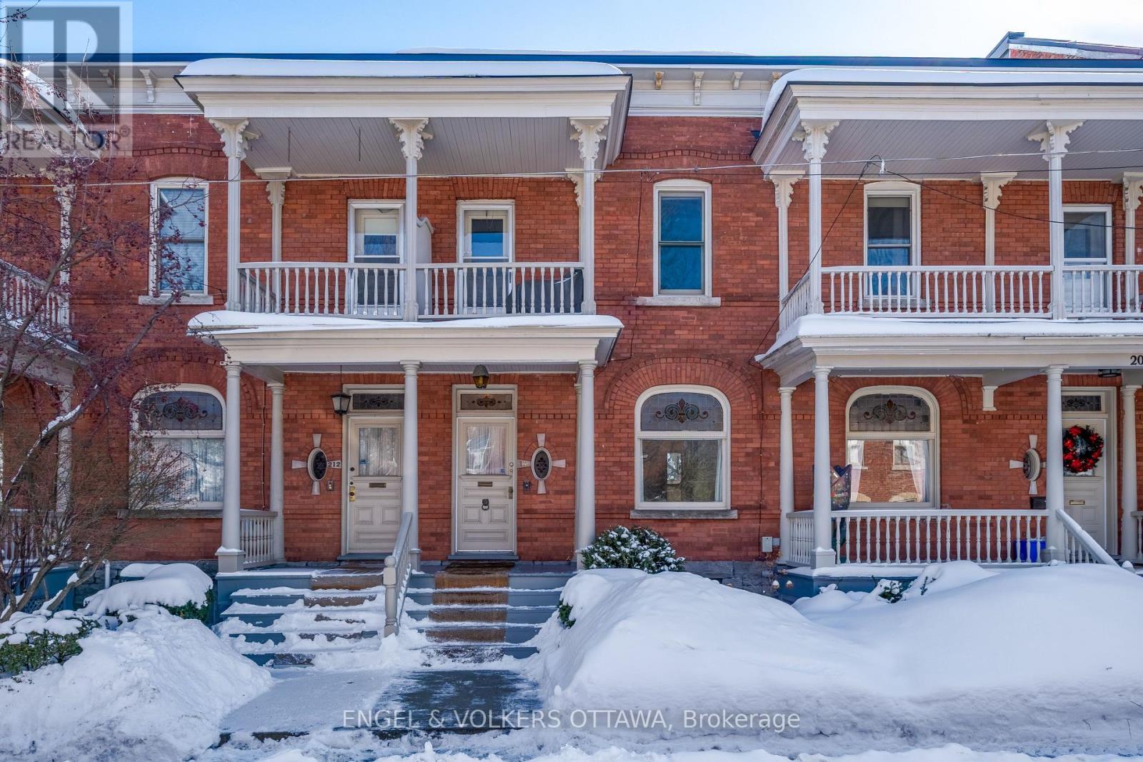 210 DALY AVENUE, Ottawa, Ontario