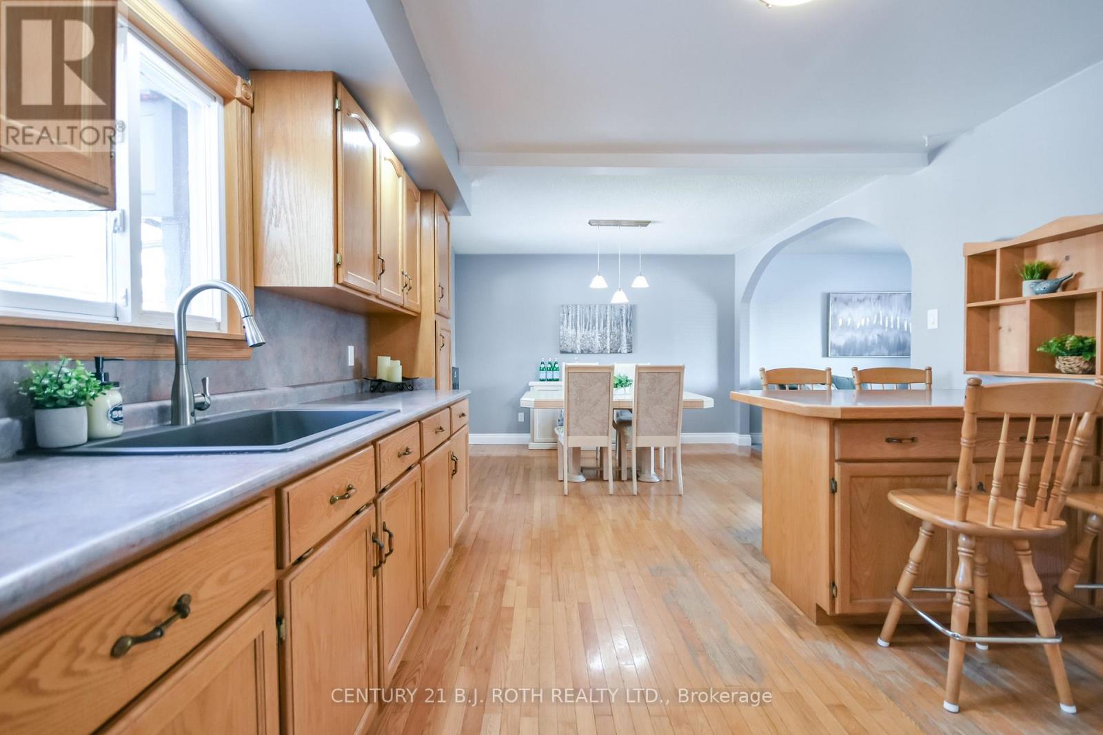 2246 Richardson Street, Innisfil, Ontario  L9S 1G5 - Photo 11 - N12802922