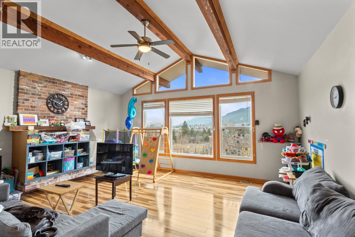 2012 Connel Road, Erickson, British Columbia V0B 1G1 - Photo 6 - 10375400