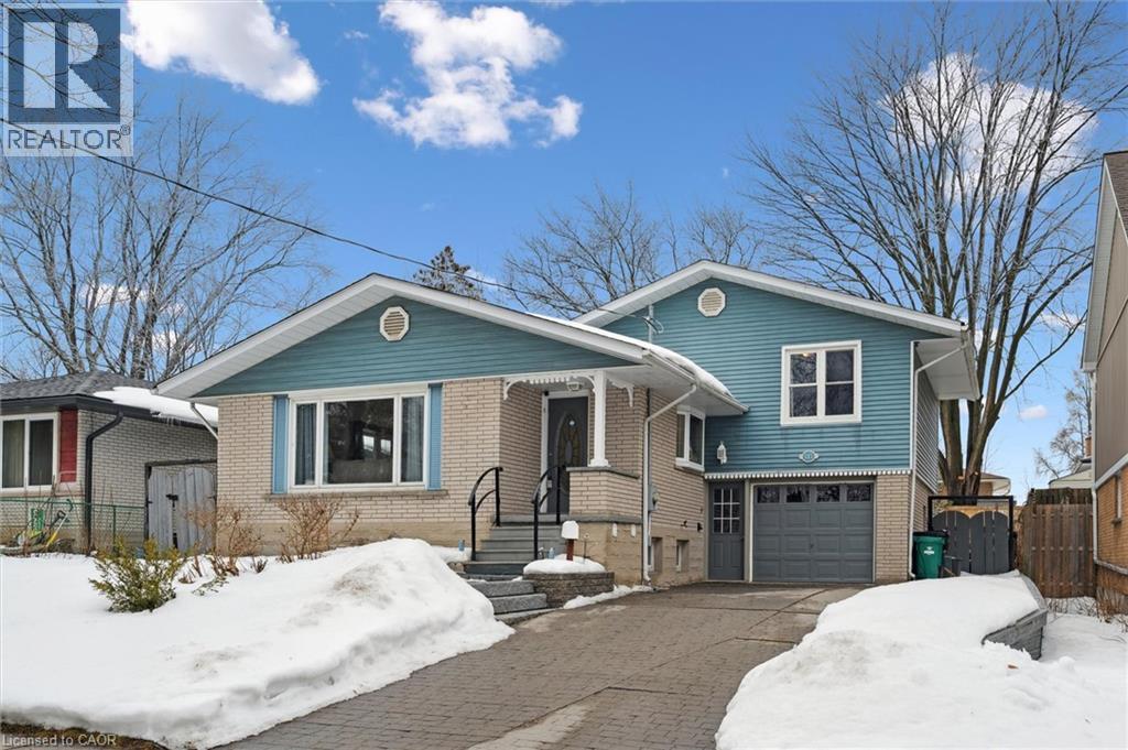 115 Sweetbriar Drive, Kitchener, Ontario  N2M 4S8 - Photo 2 - 40805495