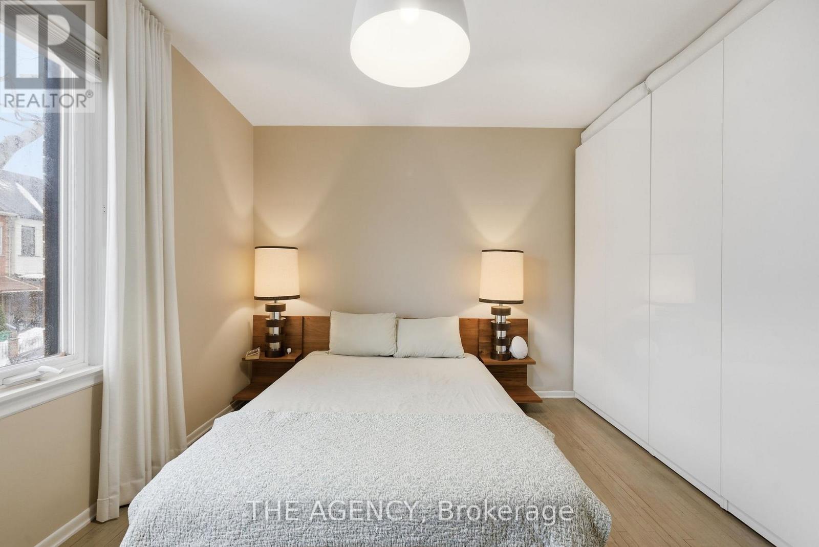 36 Mansfield Avenue, Toronto, Ontario  M6J 2B1 - Photo 18 - C12815424