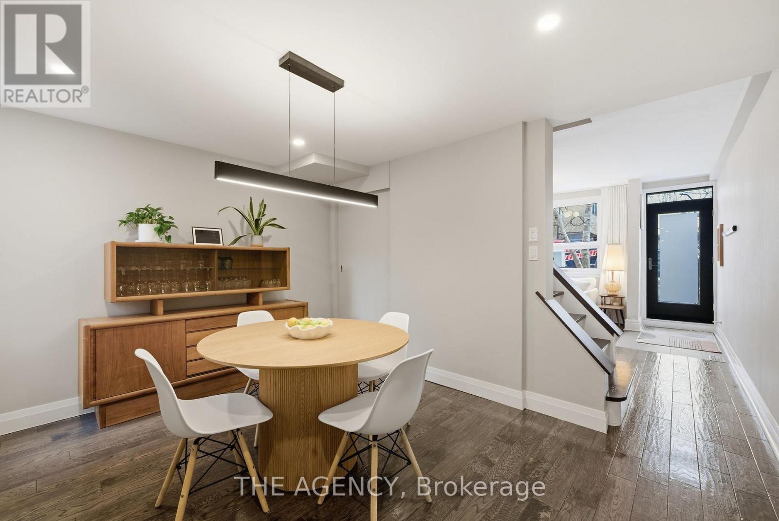 36 Mansfield Avenue, Toronto, Ontario  M6J 2B1 - Photo 7 - C12815424