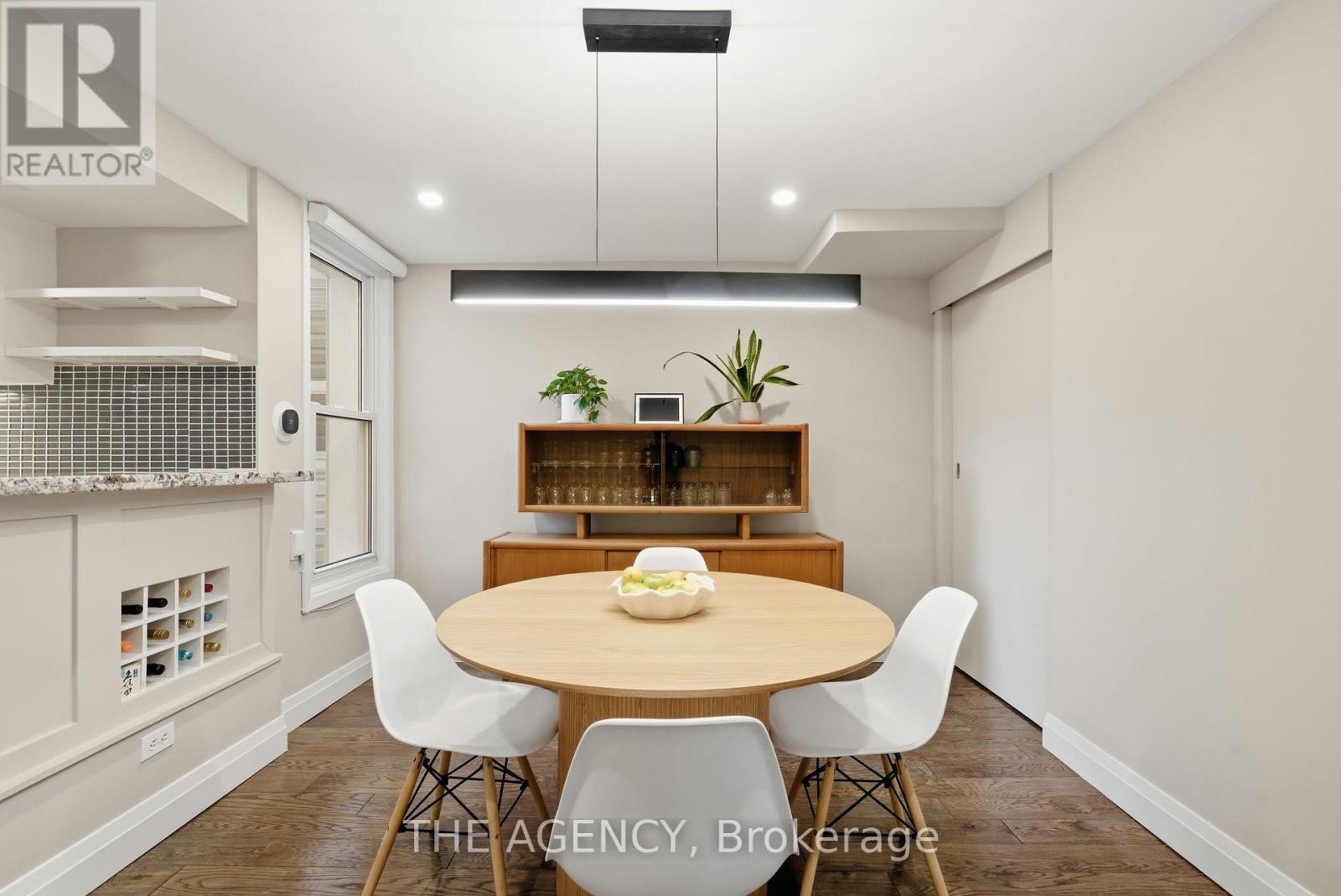 36 Mansfield Avenue, Toronto, Ontario  M6J 2B1 - Photo 9 - C12815424