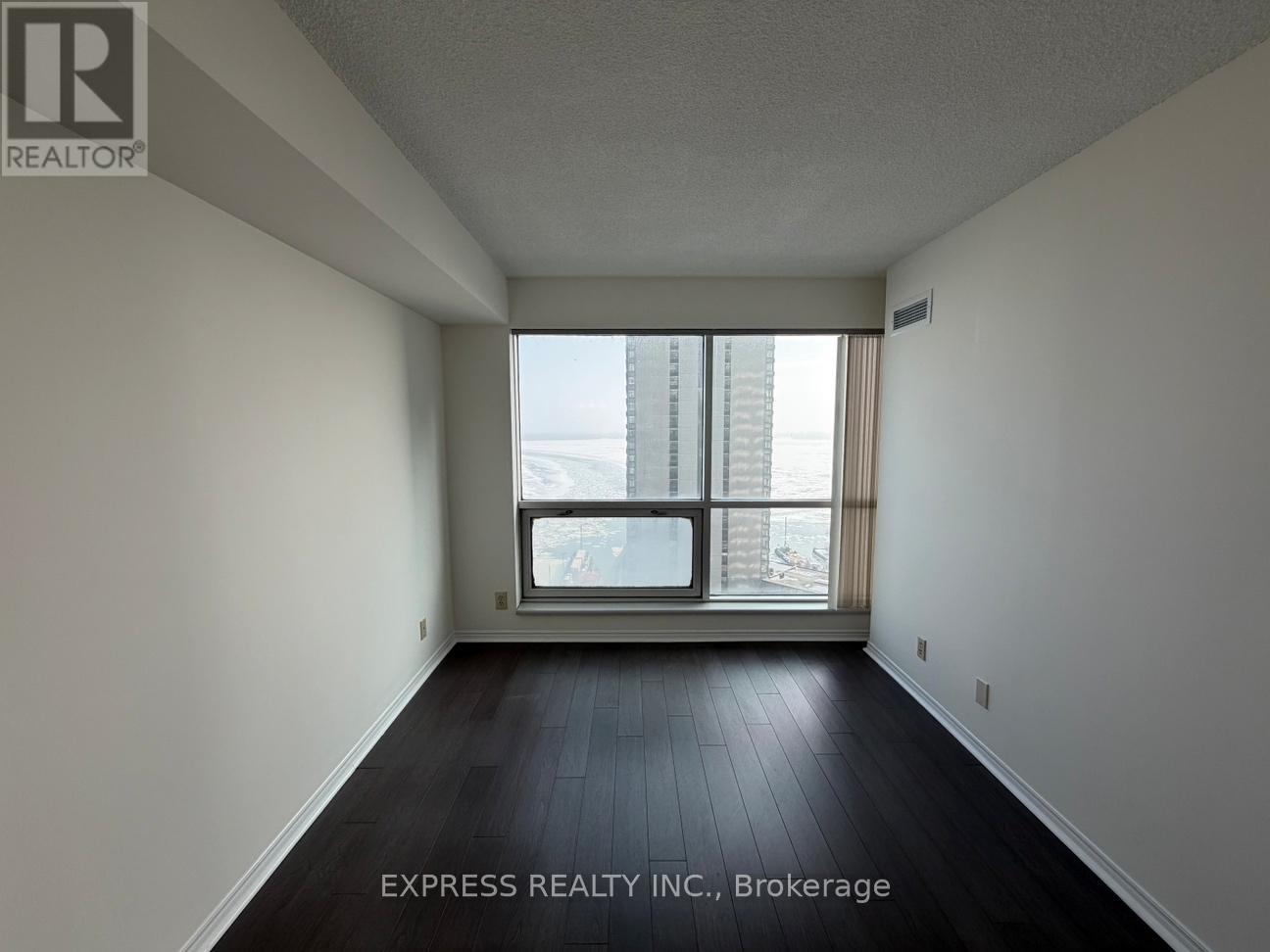 2105 - 10 Queens Quay W, Toronto (Waterfront Communities), Ontario  M5J 2H1 - Photo 10 - C12815484
