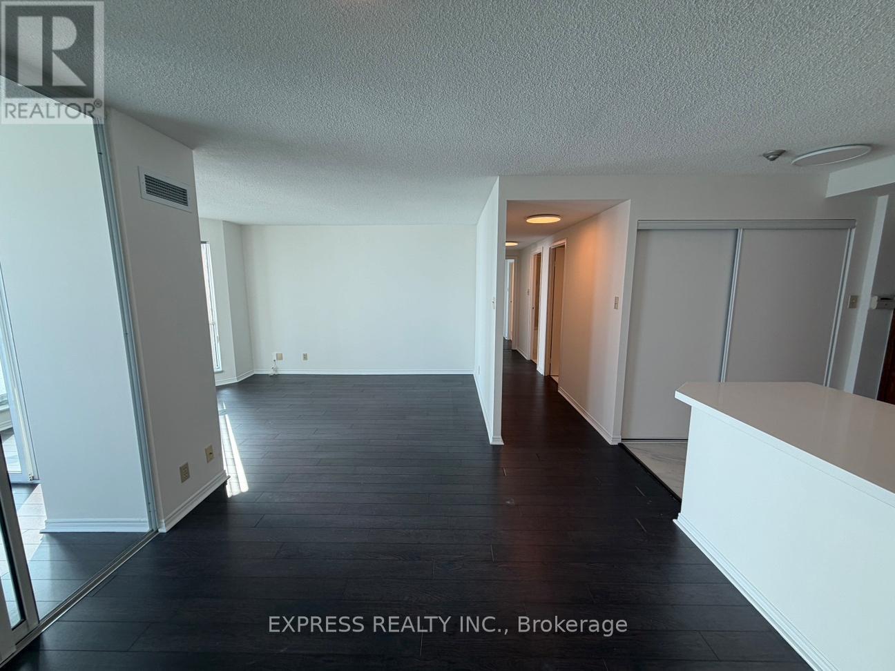 2105 - 10 Queens Quay W, Toronto (Waterfront Communities), Ontario  M5J 2H1 - Photo 4 - C12815484