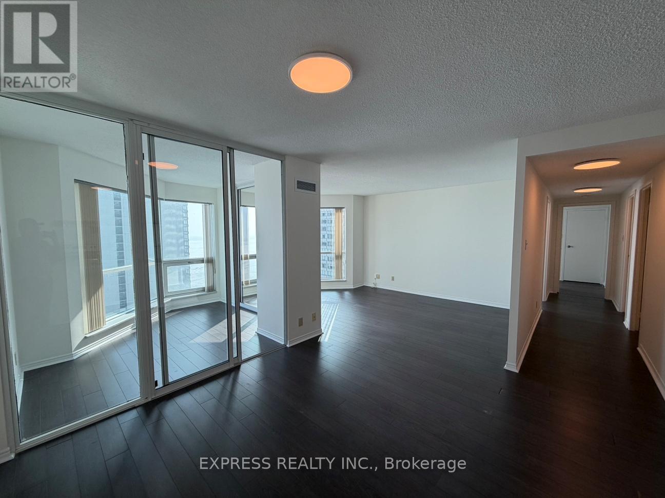 2105 - 10 Queens Quay W, Toronto (Waterfront Communities), Ontario  M5J 2H1 - Photo 5 - C12815484