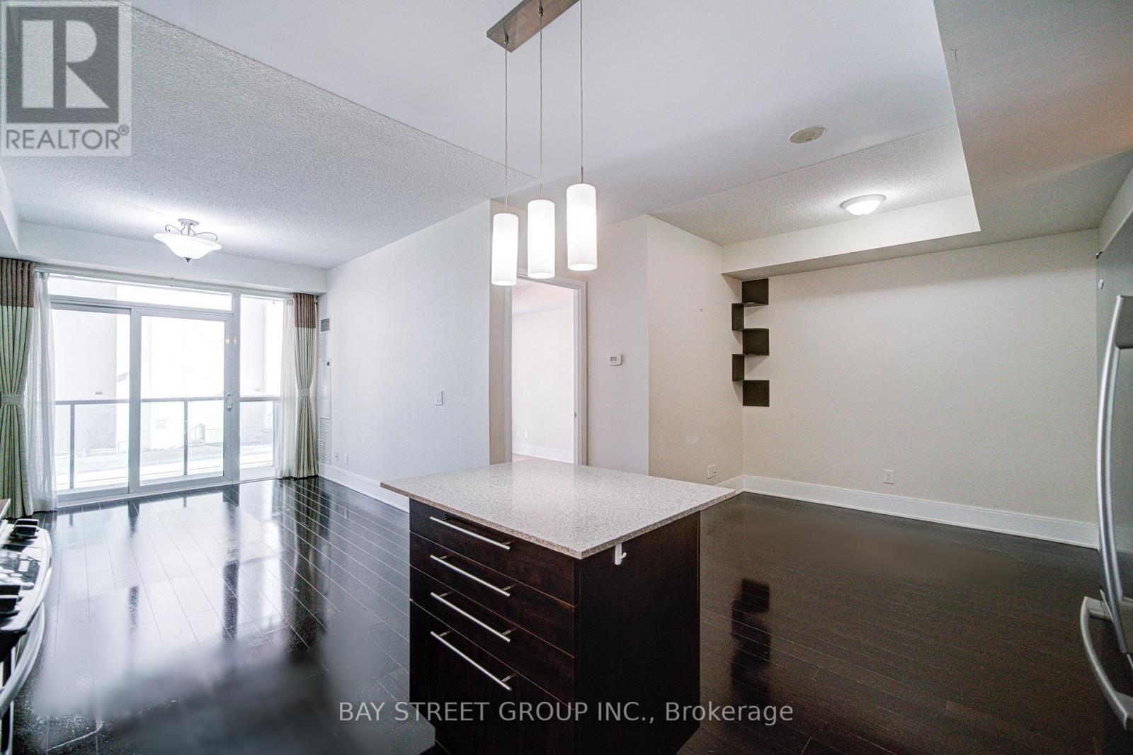 212 - 70 Roehampton Avenue, Toronto, Ontario M4P 1R2 - Photo 23 - C12815548