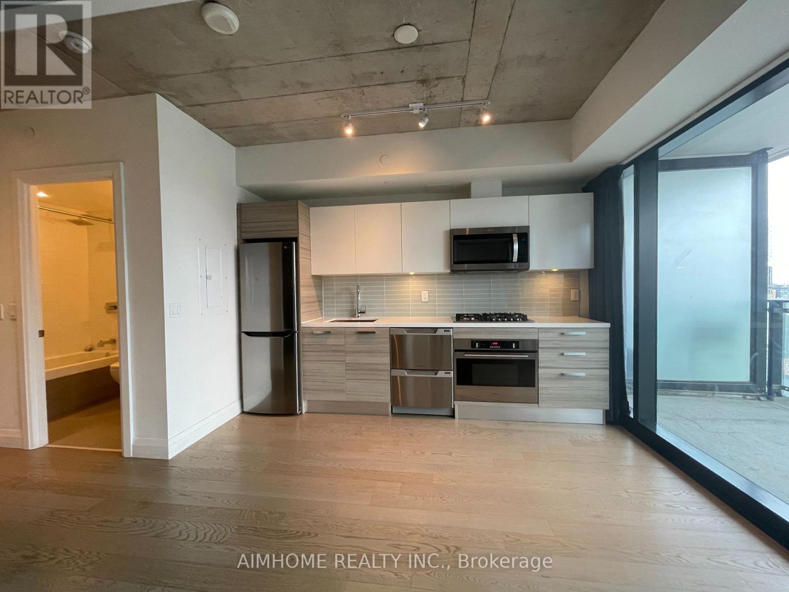 2502 - 224 King Street W, Toronto, Ontario  M5V 1H8 - Photo 3 - C12815596