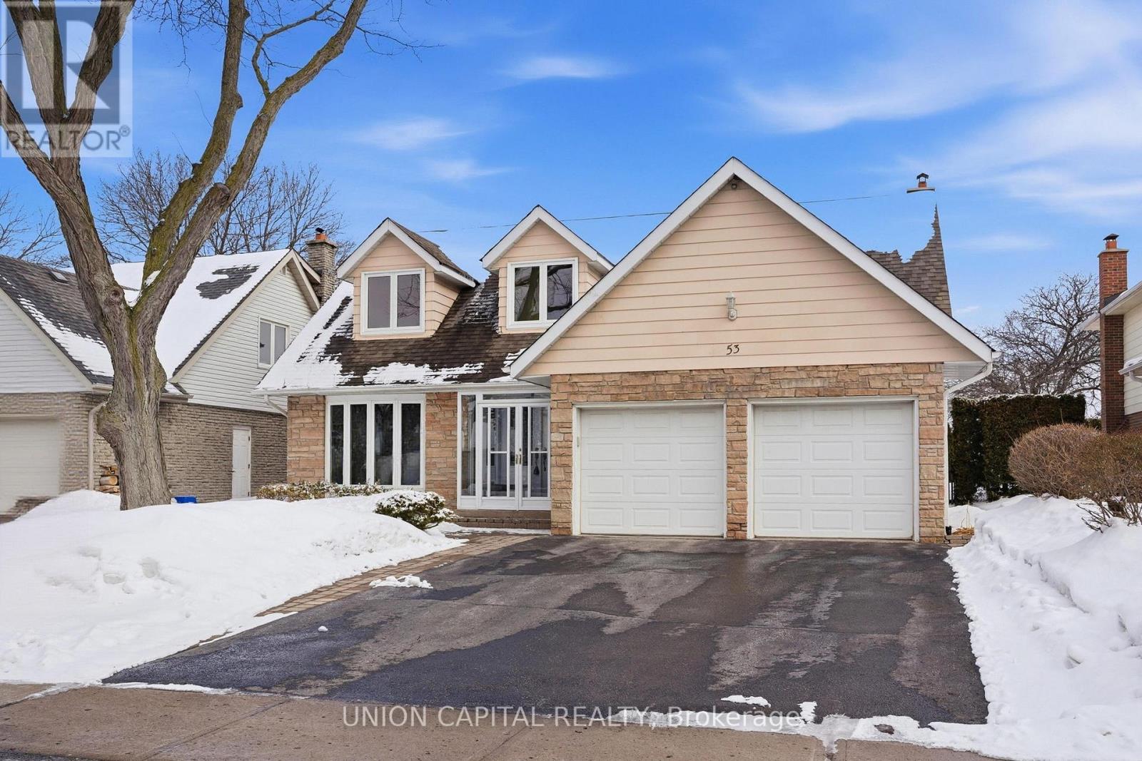 53 Stubbswood Square, Toronto, Ontario  M1S 2K7 - Photo 2 - E12815400