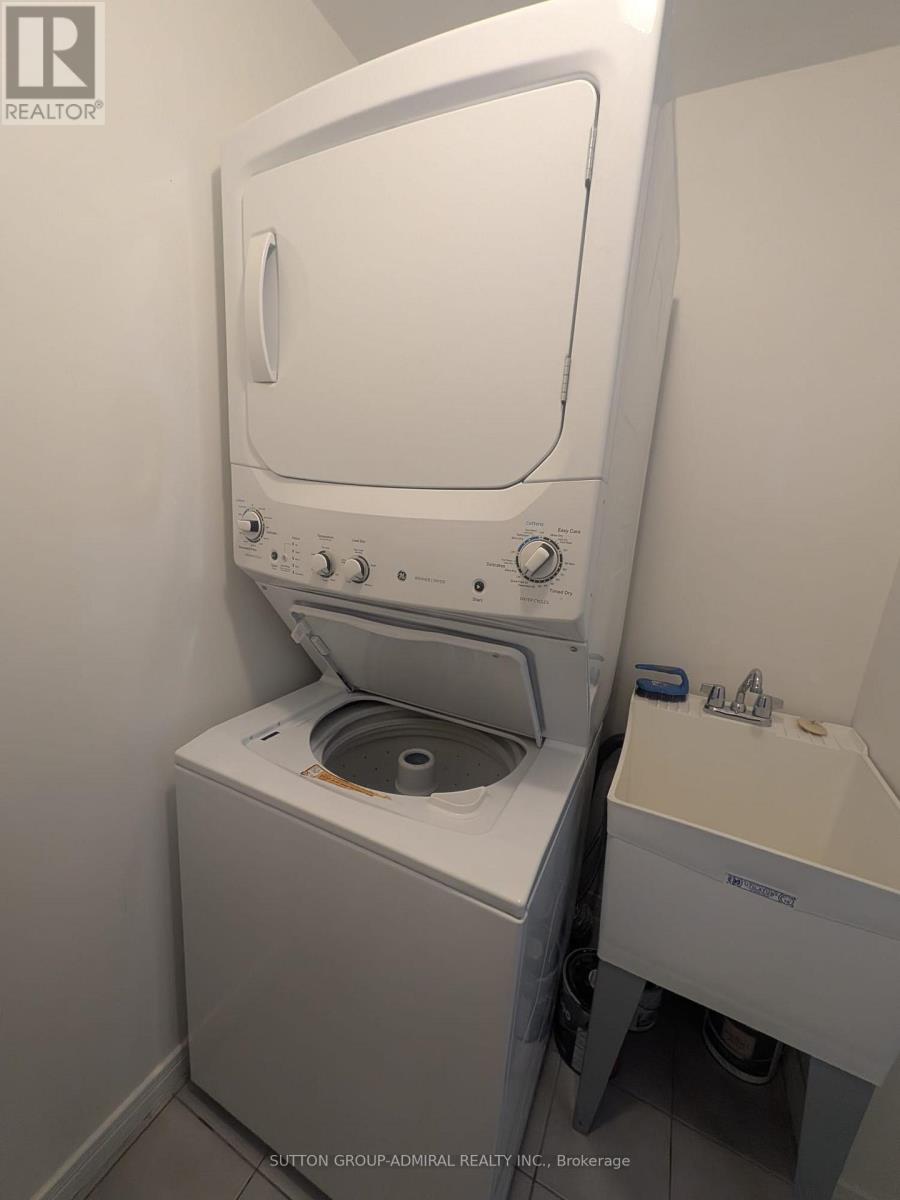 607 - 80 Athol Street E, Oshawa (Central), Ontario  L1H 8B7 - Photo 11 - E12815556