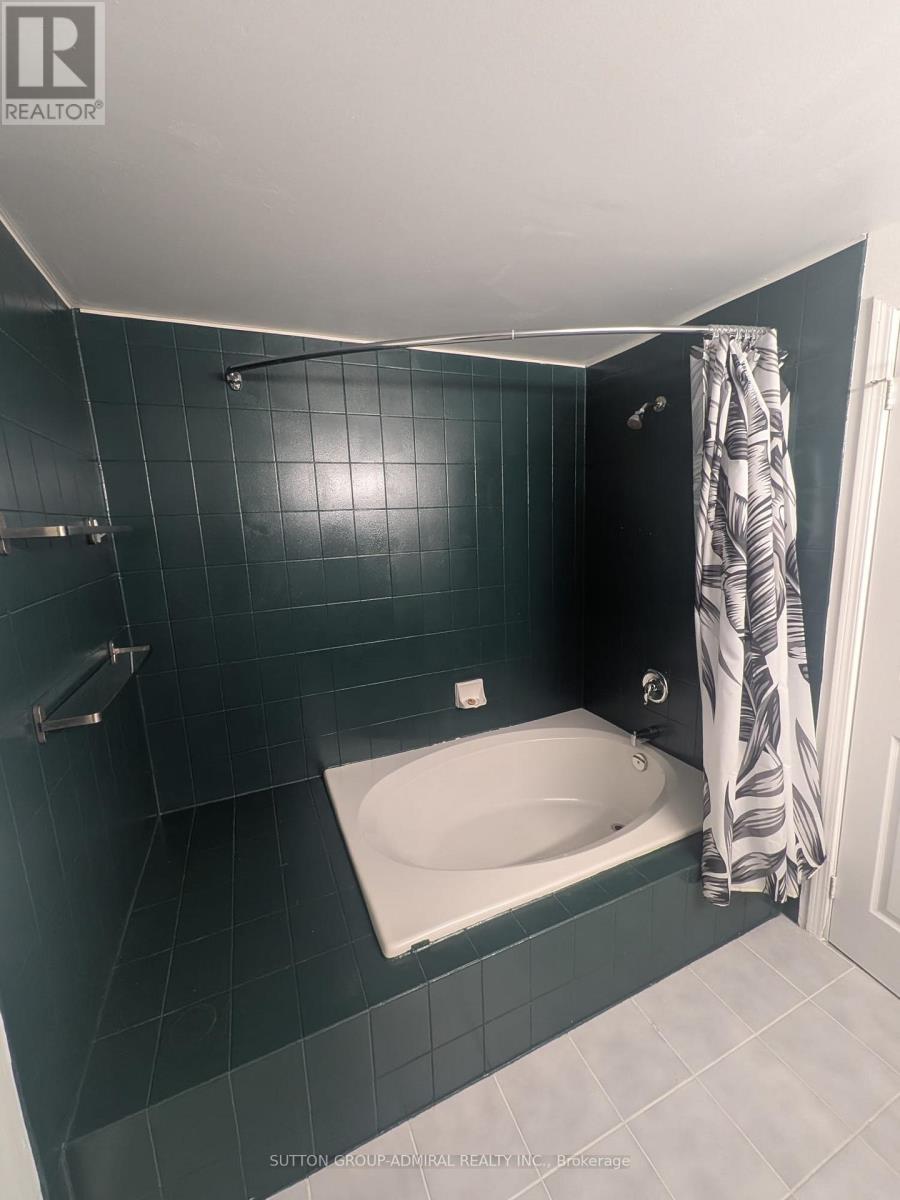 607 - 80 Athol Street E, Oshawa (Central), Ontario  L1H 8B7 - Photo 14 - E12815556