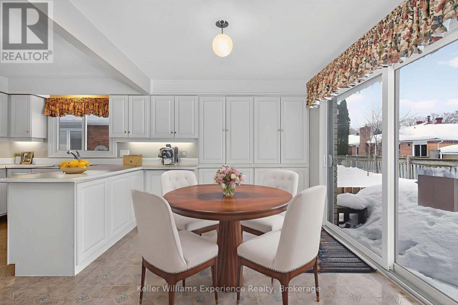 943 Playfair Road, Midland, Ontario  L4R 4X9 - Photo 10 - S12815504