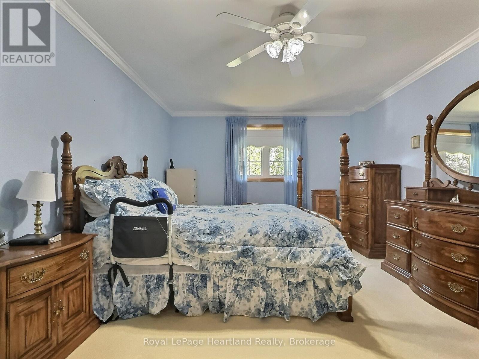 15 Kingscourt Crescent, South Huron, Ontario  N0M 1S1 - Photo 30 - X12317257